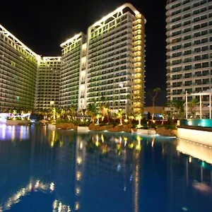 Azure Urban A1 Balcony Near Mall Airport Apartment