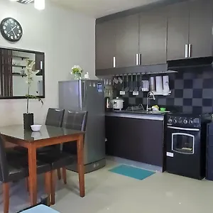 Jen's Paranaque Apartment